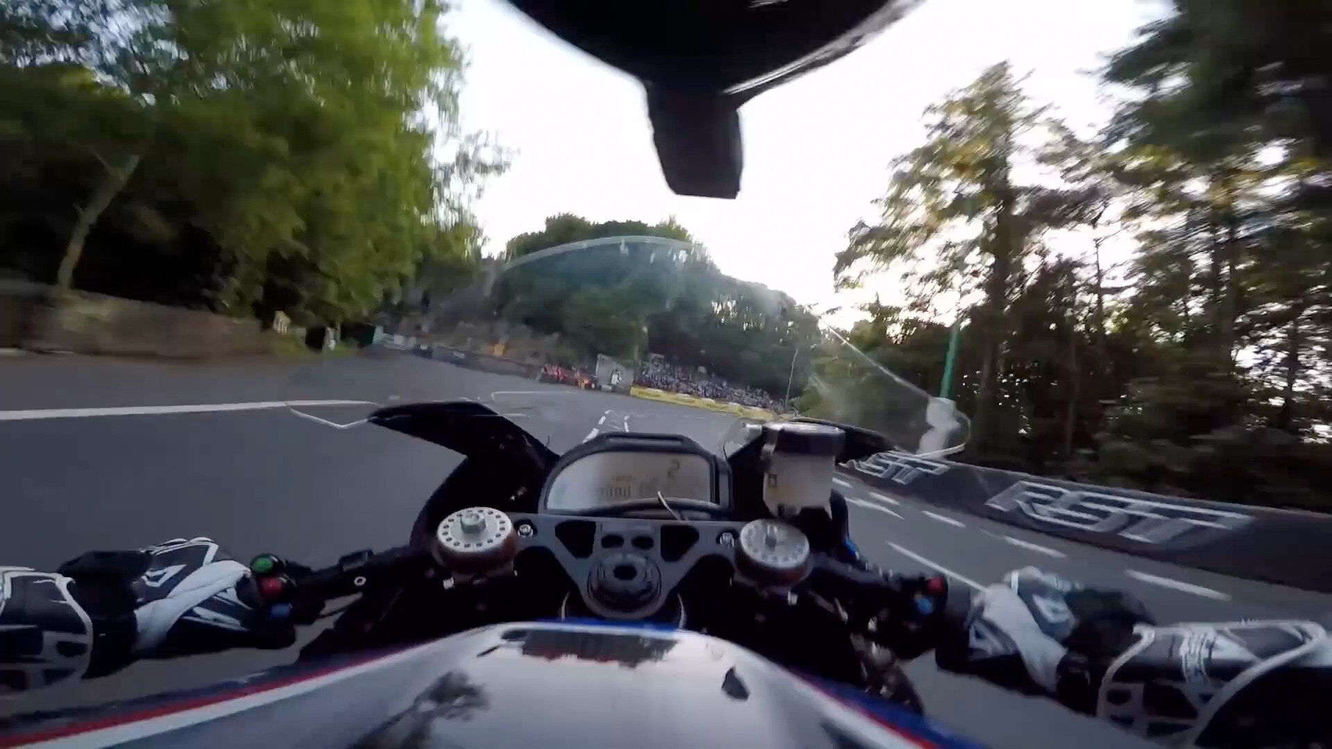 HP4 Race: pripravljeni, na startu, dirka