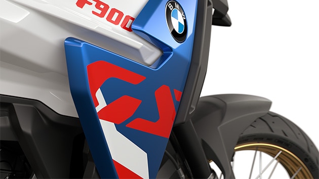 Impresiven logotip GS na modelu F 900 GS znamke BMW Motorrad