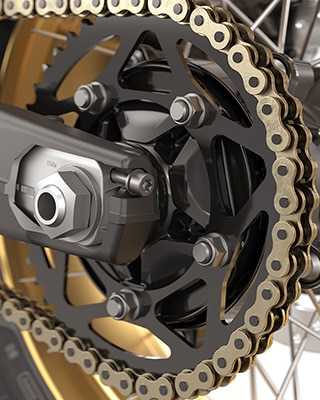 Model F 900 GS znamke BMW Motorrad z verigo M Endurance