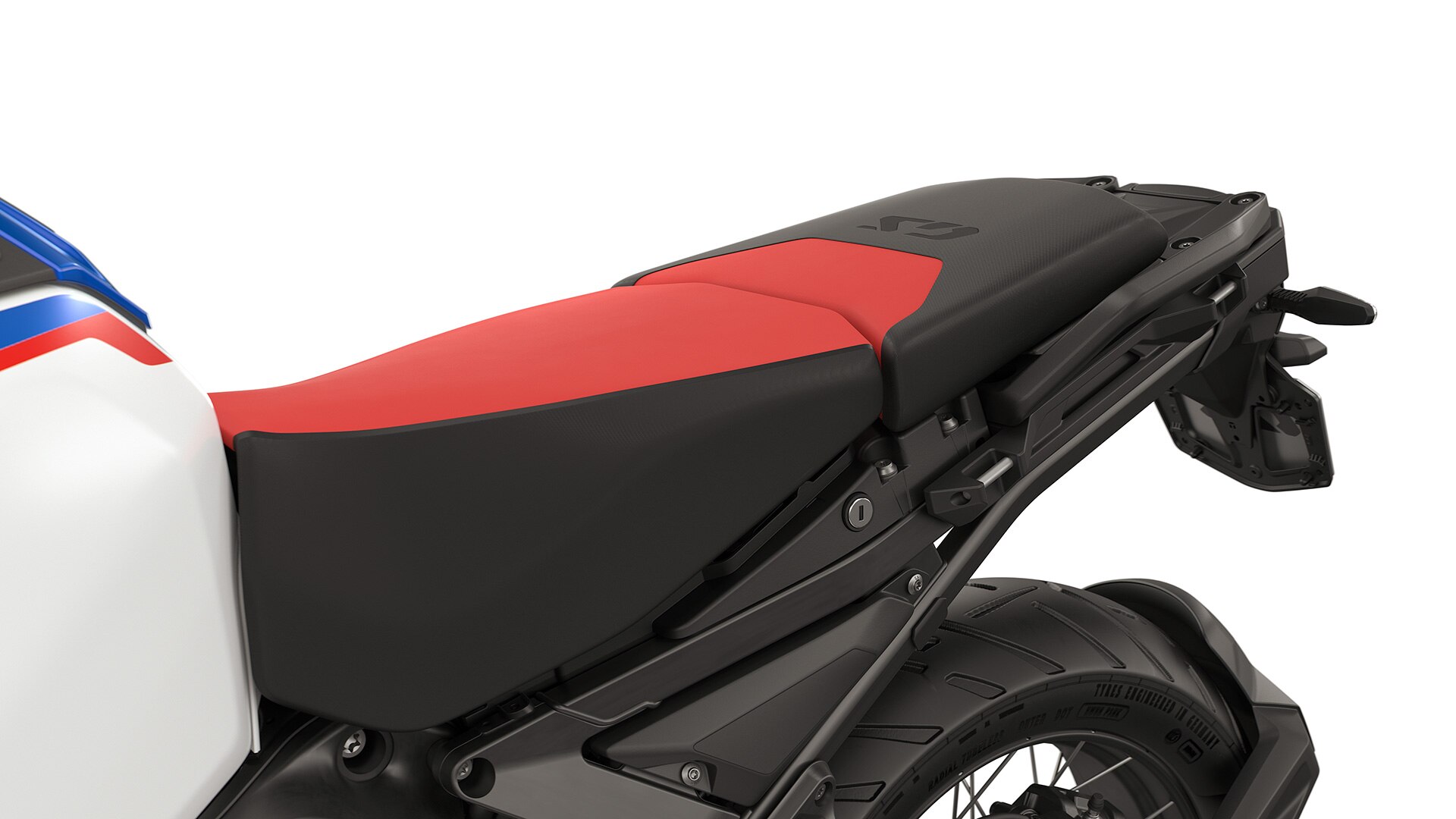 Visok voznikov sedež + sopotnikov sedež Sport (videz reli sedeža)