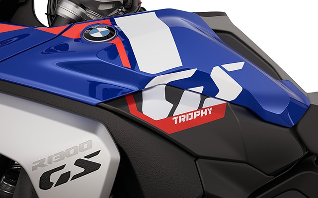 Napis "GS Trophy" modela R 1300 GS Trophy znamke BMW Motorrad