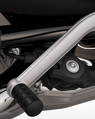 Model R 12 znamke BMW Motorrad s paketom Comfort, vključno z asistentom za prestavljanje Pro