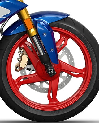 Na sliki vidimo kakovostne aluminijeve nihajne vilice in izpušni sistem modela G 310 R.