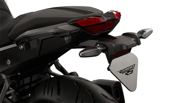Pogled na zadek modela R 1300 RS znamke BMW Motorrad