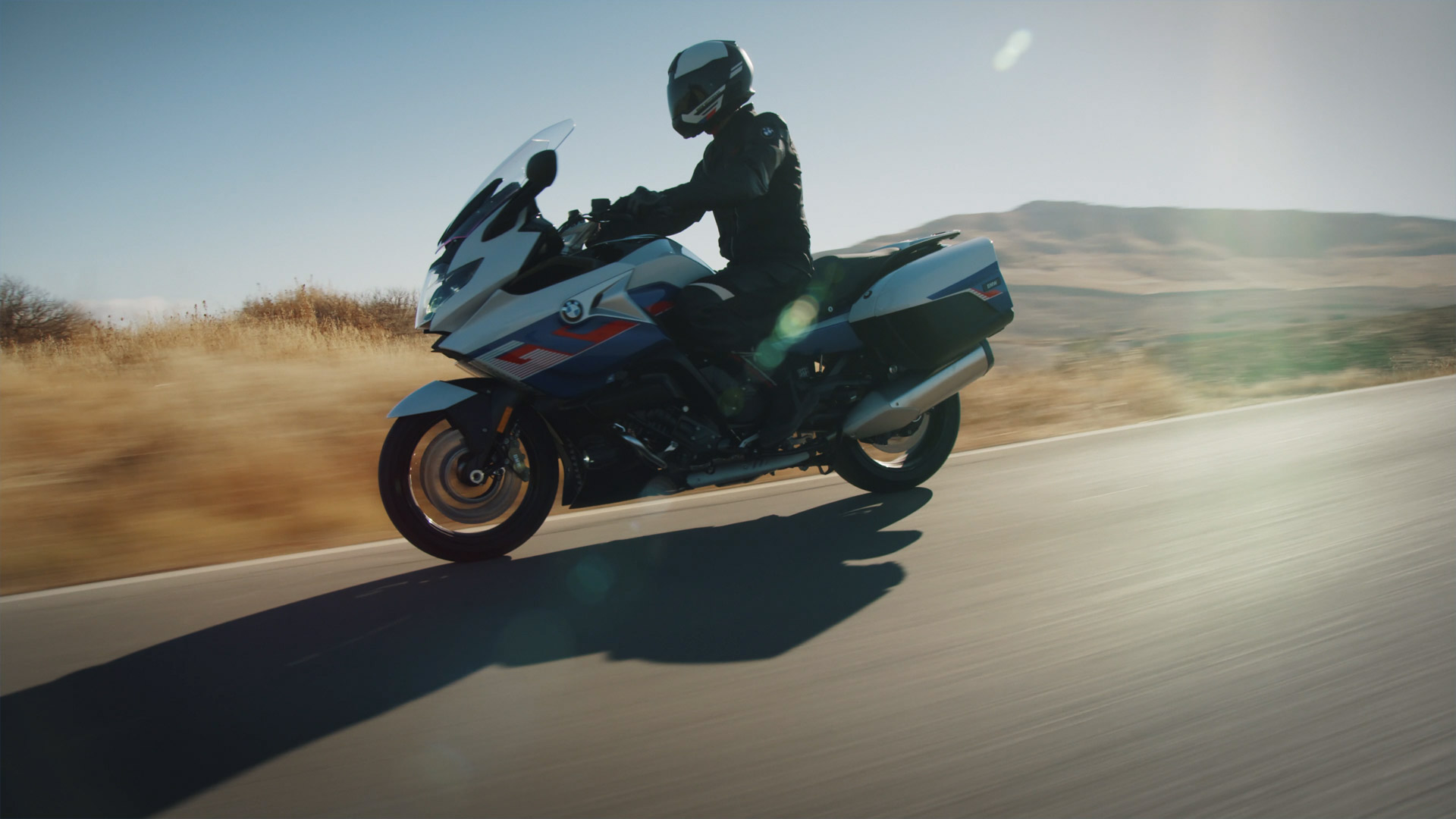 Posnetki vožnje z motornim kolesom K 1600 GT.