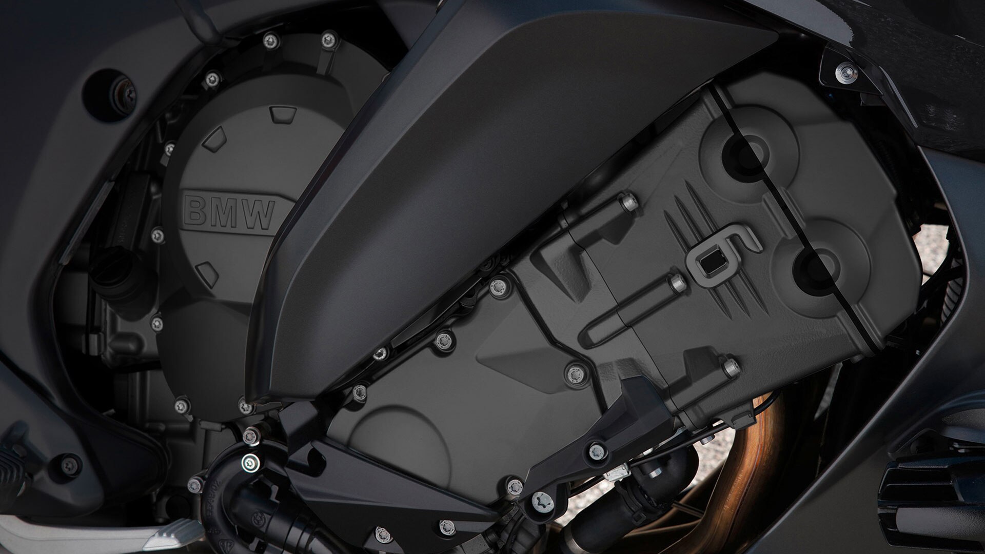 K 1600 GT večbarvni šestvaljni vrstni motor