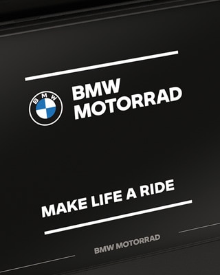 Poudarek na zaslonu TFT motornega kolesa K 1600 GTL.