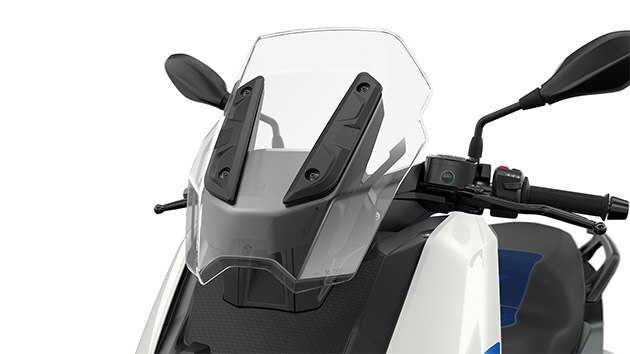 Vetrobransko steklo skuterja serije C 400 X.