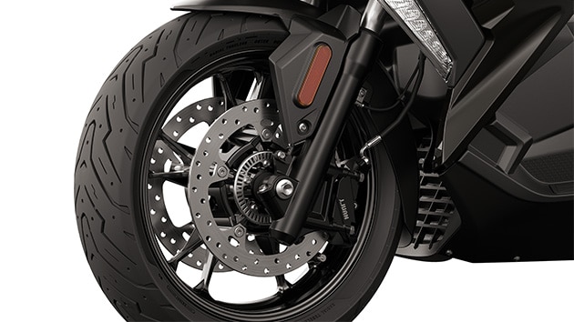 Model C 400 X znamke BMW Motorrad z ABS Pro