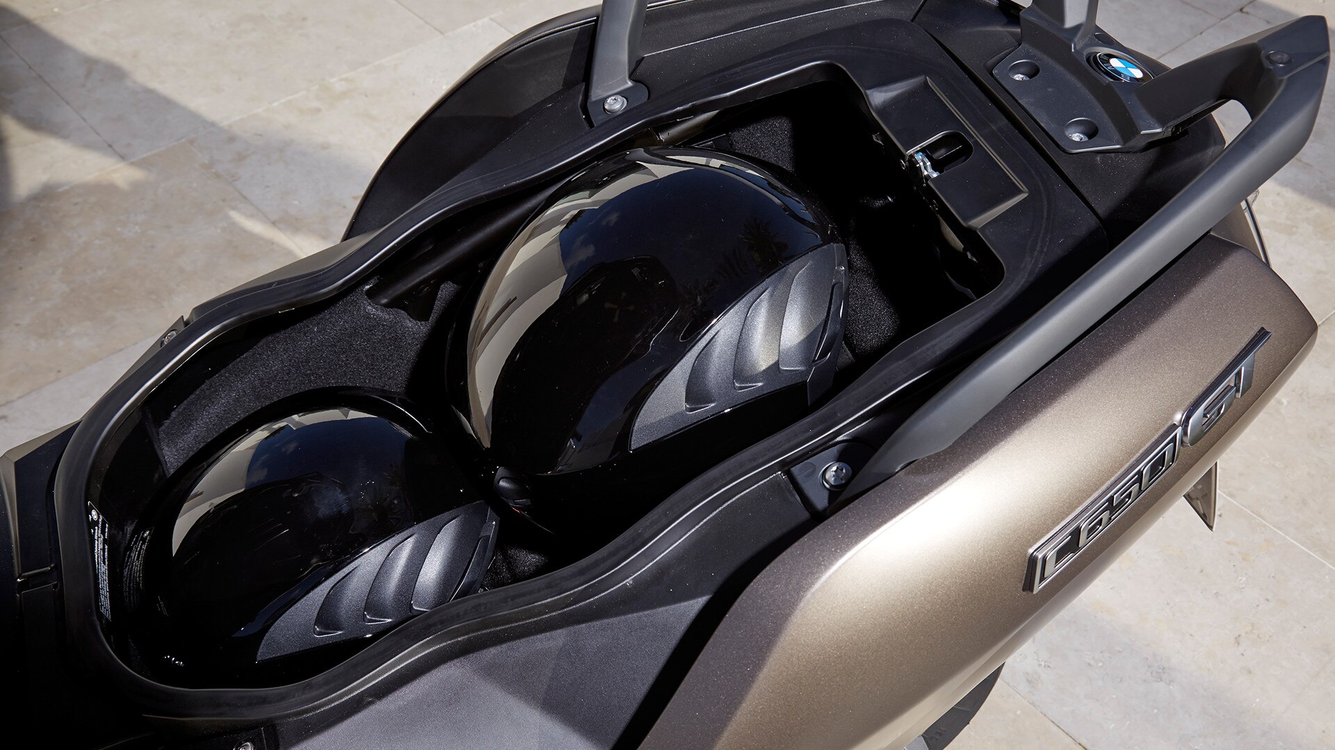 C 650 GT – shranjevalni prostor
